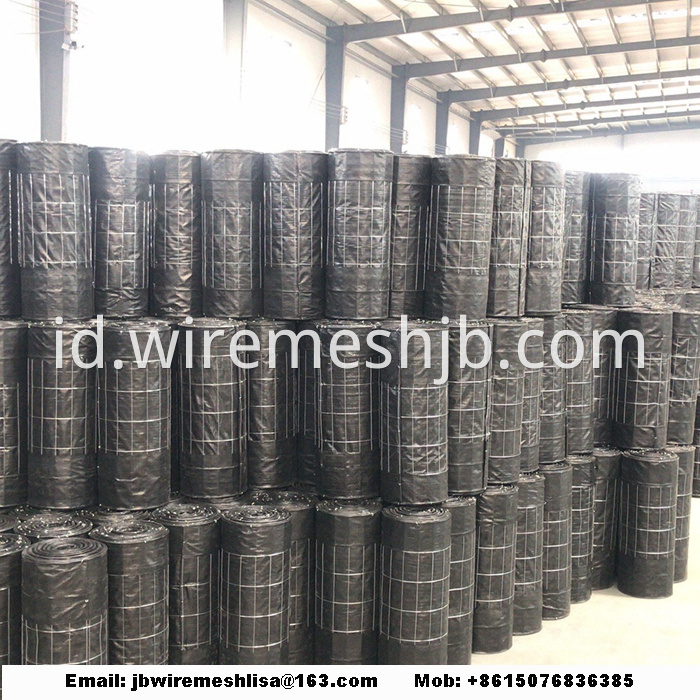 Fabric-control-reinforced-wire-back-silt-fence4